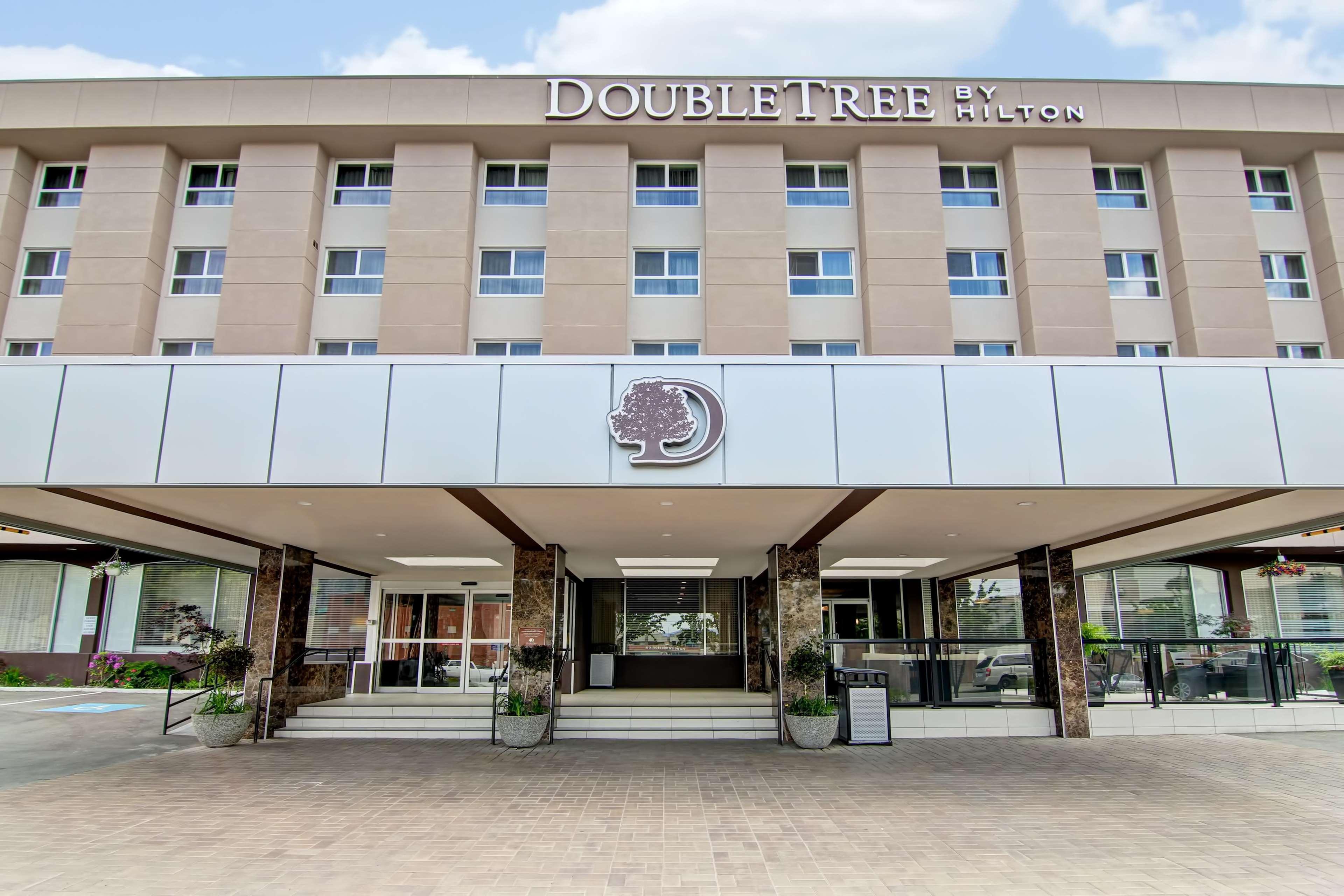 DoubleTree by Hilton - Kamloops Hotell Eksteriør bilde